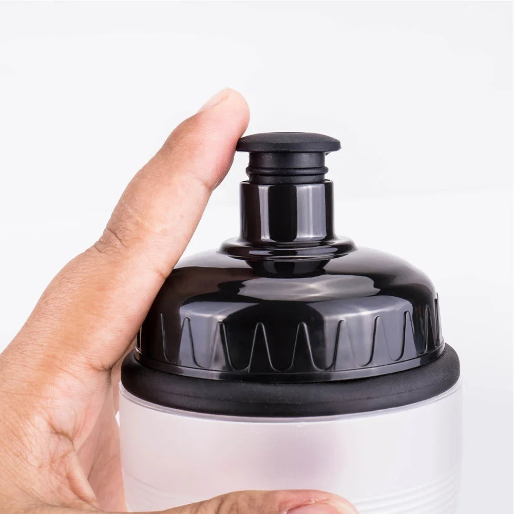 Botella agua 750ml y portabidón para bicicleta